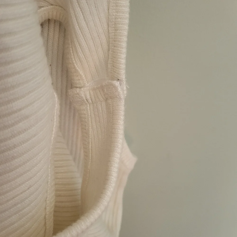 Free People On Point White Sleeveless‎ Ribbed Stretchy Bodysuit Large Open Knit